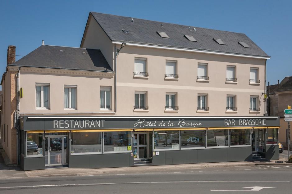 Logis De La Barque Hotel Beaumont-sur-Sarthe Exterior photo