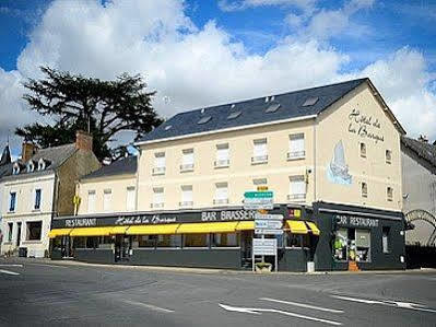 Logis De La Barque Hotel Beaumont-sur-Sarthe Exterior photo